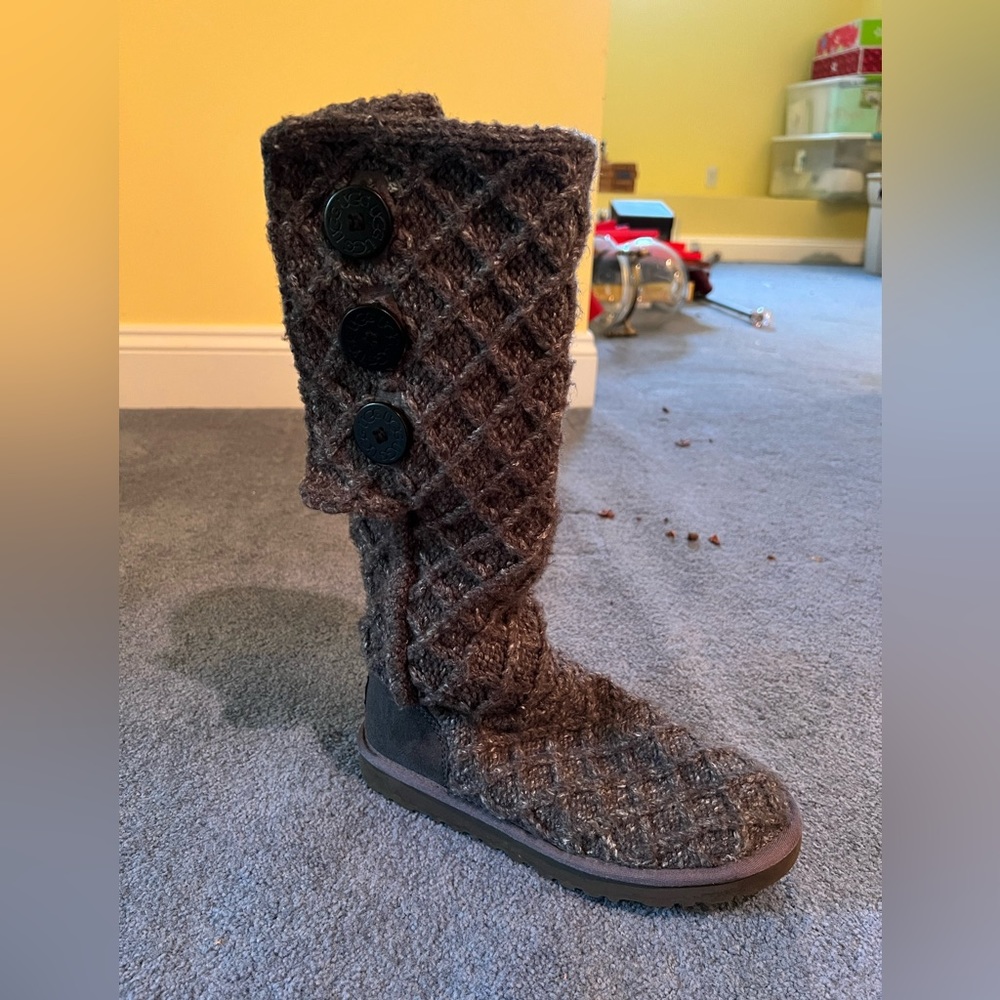 Tall knot UGG Boots, Gray